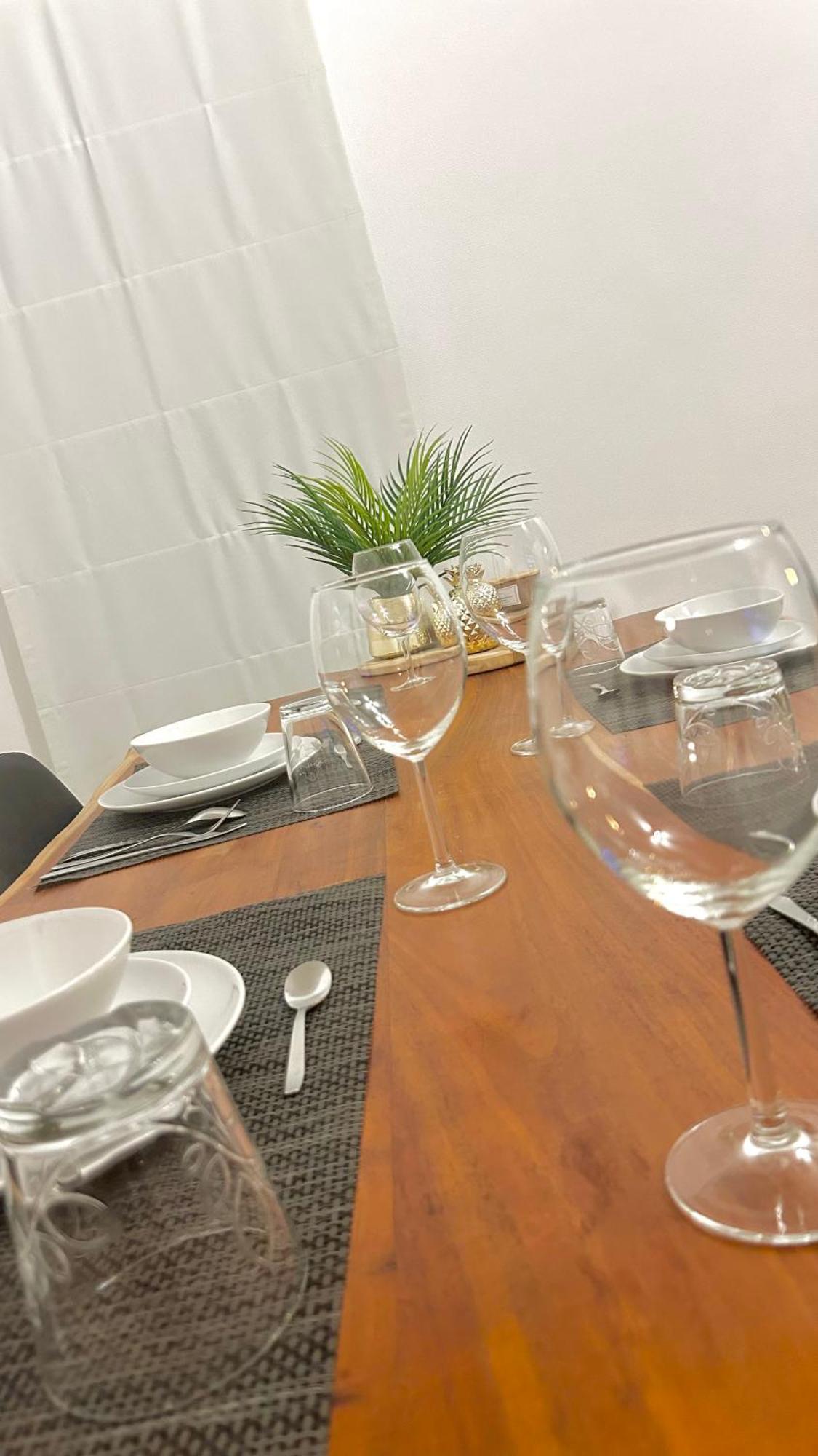 Charming Two Bedroom Flat - Nato - Brussel Buitenkant foto